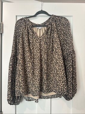 Women's Beige Leopard Print V-Neck Blouse